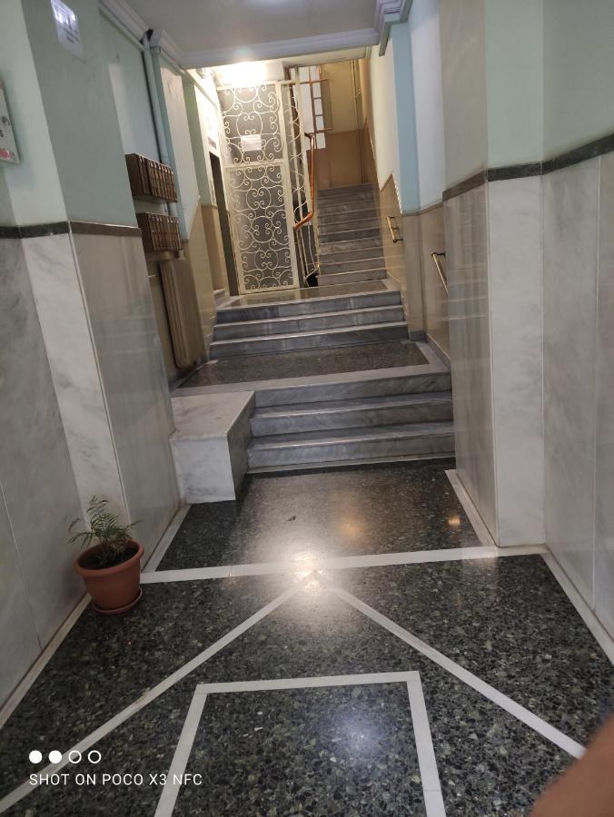 Closer "Egnatia Apartment 1" Thessaloníki Eksteriør bilde