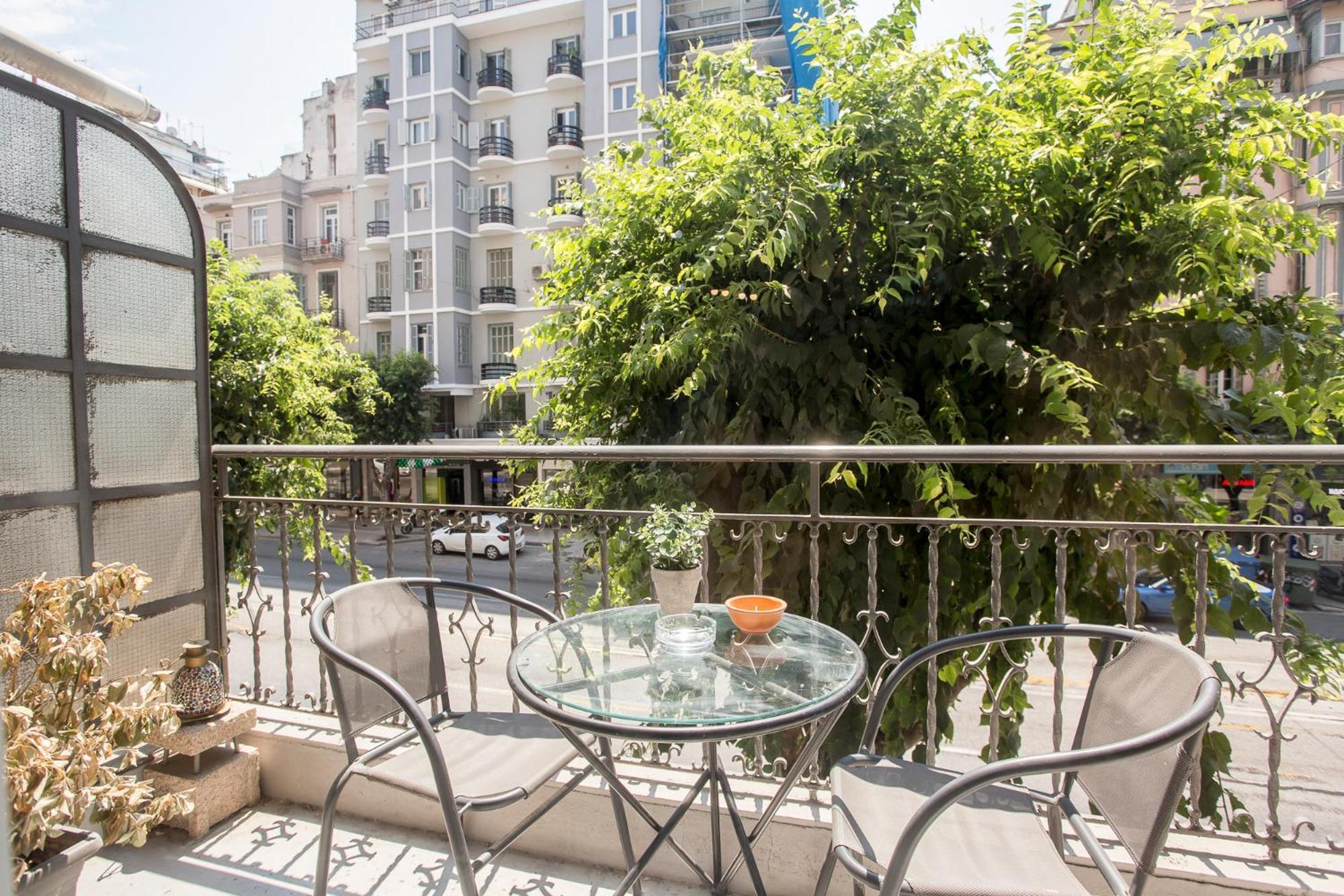 Closer "Egnatia Apartment 1" Thessaloníki Eksteriør bilde